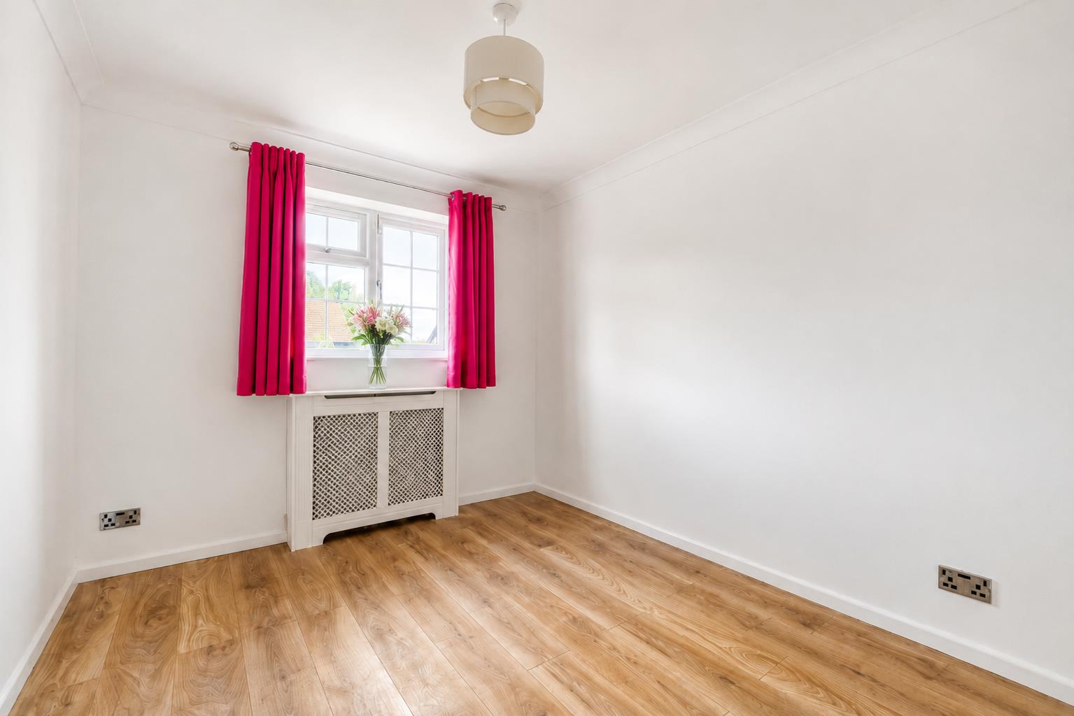 Balmoral Way, Sutton